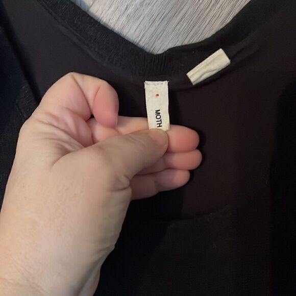 Moth dress size large    - Picture 7 of 9